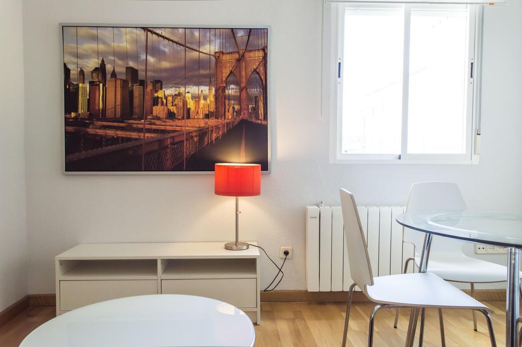 For You Rentals Reina Sofia Apartment Temporal Df21 Madrid Eksteriør bilde
