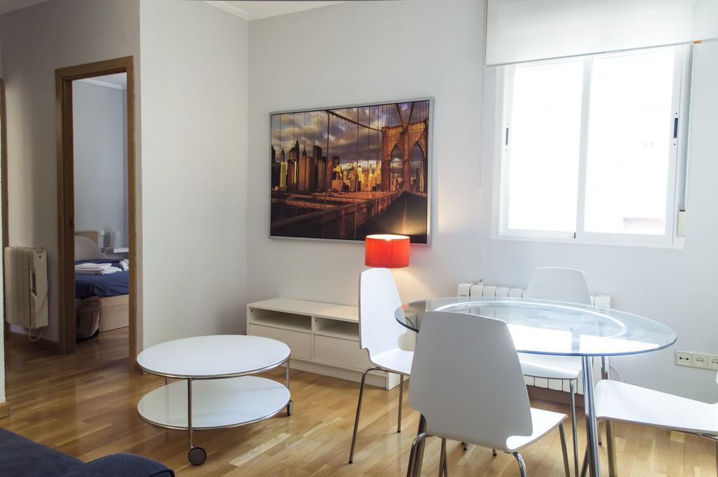 For You Rentals Reina Sofia Apartment Temporal Df21 Madrid Eksteriør bilde